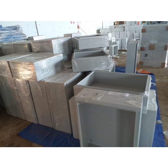 Vỏ tủ điện có sẵn tại TPHCM